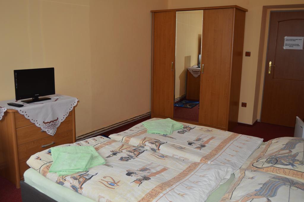 Hotel Paradise Ostrava Habitación foto