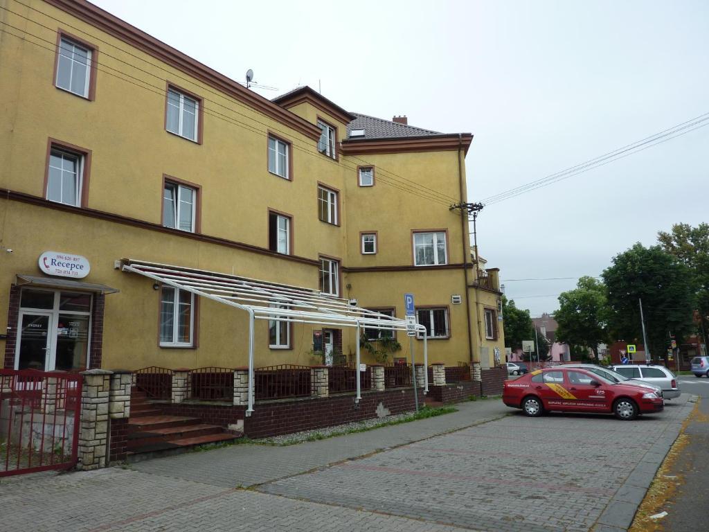 Hotel Paradise Ostrava Exterior foto